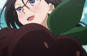 アニメ『響け！ユーフォニアム』5話で主人公がBカップのぺったんこなのに4話だと結構あった