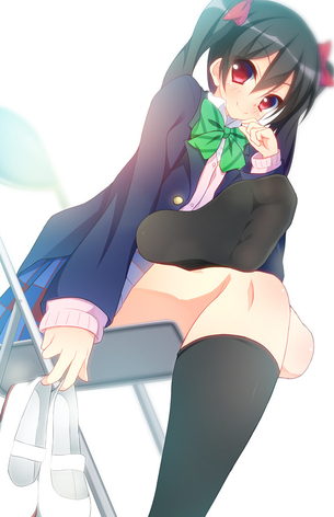 【二次】パンストや靴下を履いた女の子の足裏が見たい！ 3