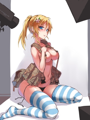 脱ぎかけのエロ画像集めてみたよ！