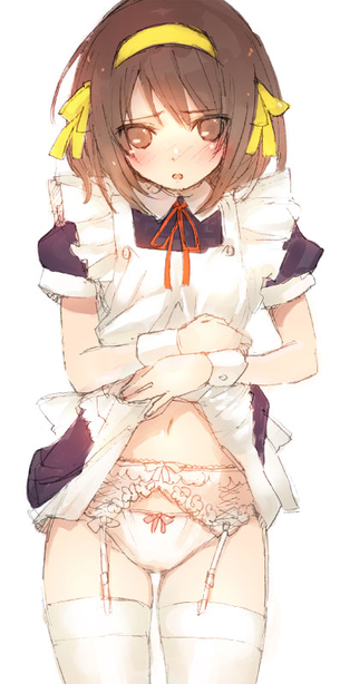 さぁ自らスカートを自らの手でたくしあげるのだ