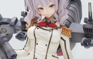 『艦これ』鹿島のムチムチ太もものエロいフィギュアのエッチな黒パンツが丸見え写真！