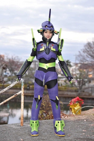 【画像あり】剛力彩芽さんのエヴァのコスプレわろったwwwwwwwww