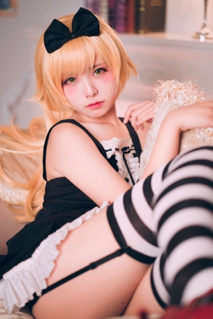 【画像あり】この中国人女性コスプレイヤーエロかわいい説wwwwwwwwww