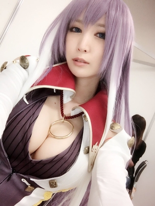 【画像あり】この女性コスプレイヤーよりエロカワイイ子おるんか？？？？wwwwwwww