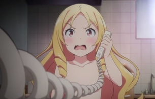 アニメ『エロマンガ先生』3話で女の子のエロい全裸姿でのエロピアノ演奏シーン！