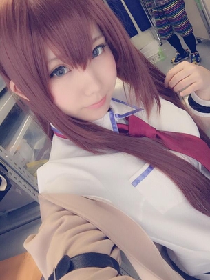 【画像】カリスマコスプレイヤーのえなこさんの牧瀬紅莉栖＆まゆしぃコスプレ可愛い過ぎ惚れたwww