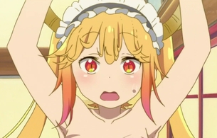 アニメ『小林さんちのメイドラゴン』1話でドラゴンが脱がされてエロいおっぱい全裸姿など！
