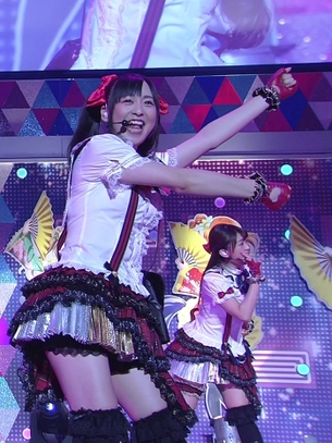 【画像あり】『ラブライブ！』そらまるの太ももvsうっちーの太もも どちらがエロいかファイ！！