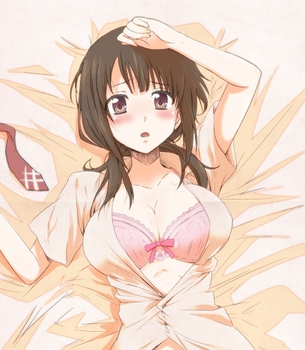 脱ぎかけのエッチな画像見たいよね？