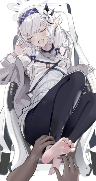 【こちょこちょ】足の裏をくすぐられて悶絶してる美少女の二次画像