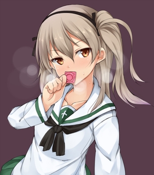 【２次】コンドームを持ったり咥えたりしてる女の子のエロ画像その３１