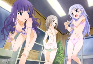 【画像】パンティは脱ぎかけの瞬間が一番エロく見える