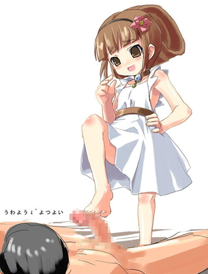 おちんちんを「えいっ！えいっ！」って足コキしてる女の子がとってもえっちで可愛過ぎる件