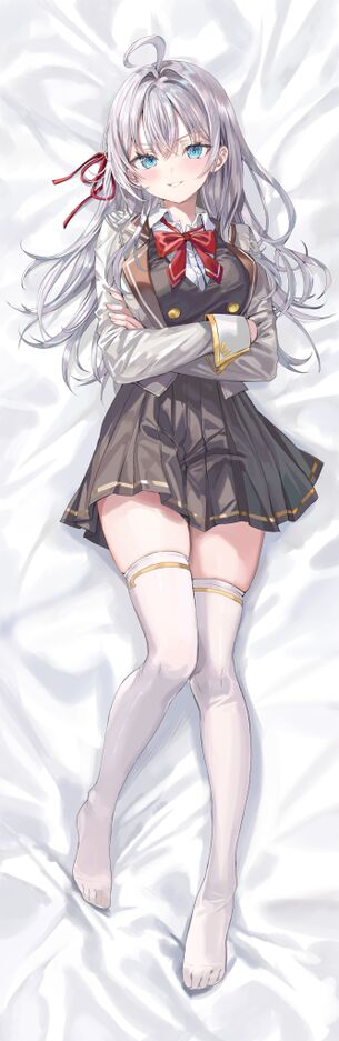 【画像】『ロシデレ』のアーリャさん、制服を脱がされた公式抱き枕カバーがエッチすぎる