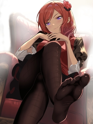 【足組みフェチ必見】二次元の女の子が足を組んでる画像まとめ