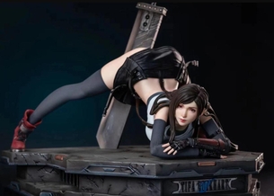 【画像】このFF7リメイクのフィギュア、エロすぎる