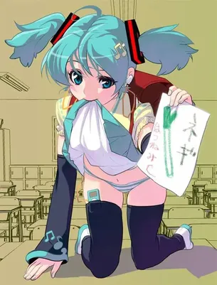 今夜のオナネタ画像はたくし上げでございます。