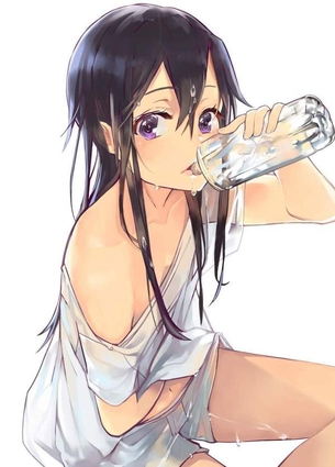 【飲み水の日】ペットボトルの水を飲んでる女子の二次エロ画像