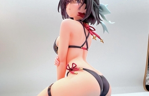 『ユミアのアトリエ』ユミアのエロすぎるお尻がムチムチのドスケベ水着姿のエロフィギュア！