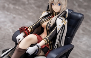 『ゴッドイーター レゾナントオプス』アリサのエロいストッキング脱ぎかけのエロフィギュア！