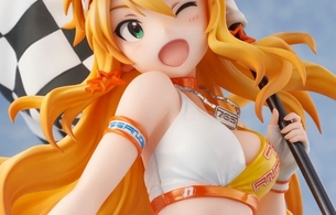 『アイドルマスター』星井美希のエロいおっぱいのサーキットレディ姿のエロフィギュア！