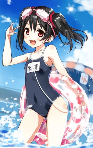 スク水コスと言うみんなが幸せになれるエロ画像