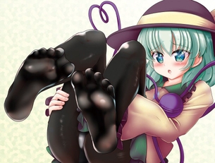 【二次・ZIP】踏まれて嗅いで舐めたい虹美少女の足裏画像