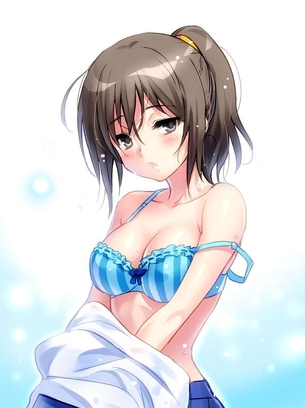 ハプニング的なエロ画像 着替え中のオンナノコに鉢合わせ!!