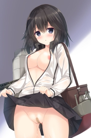 スカートをたくし上げてスケベなことになってしまってる女の子 赤面してたら最高です!!
