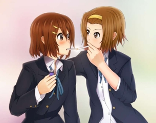 【一服】タバコに火を付ける女子の二次エロ画像