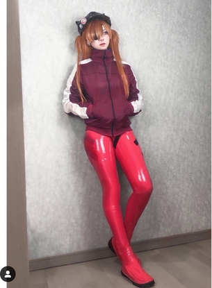 【画像】ロシアの白人美少女がエヴァのアスカのコスプレをしてしまうwwwwwww