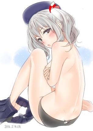 【二次・ZIP】指と舌でなぞりたくなっちゃう背中見せてる美少女画像