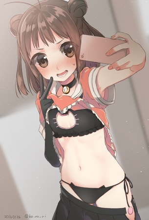 【二次・ZIP】スカート脱ぎかけの2次美少女画像