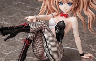 『ダンガンロンパ』江ノ島盾子のえっちな露出度高めのエロバニー姿のエロフィギュア！