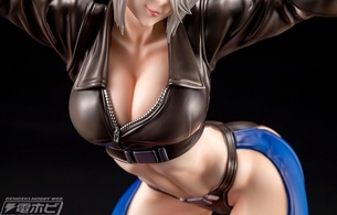 『THE KING OF FIGHTERS 2001』アンヘルのムチムチすぎるエロい体のエロフィギュア！