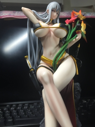 【画像】戦場のヴァルキュリアのセルベリアさん、いくら何でもエロすぎる