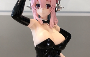 『すーぱーそに子』ムチムチ感のエロおっぱいのバニー姿のエロプライズフィギュア！