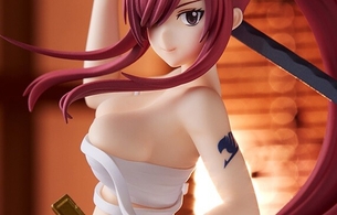 『フェアリーテイル』エルザ・スカーレットのサラシだけのおっぱいが溢れてるエロフィギュア！