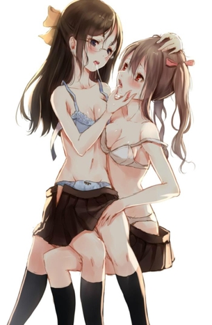 【二次】唾液交換がエロい女の子同士のキス画像