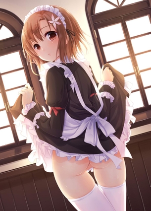 スカートたくし上げてエッチな部分を見せてくるスケベ画像