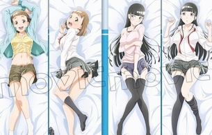 アニメ『宇宙よりも遠い場所』女の子たちが服を脱いでエロくなっているエロい抱きまくら！