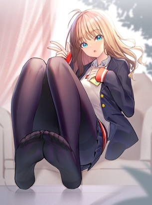 【制服JK】とても寒いので、デニール数濃いめな黒タイツ女子校生の画像