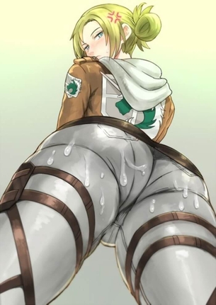 [進撃の巨人][エロ画像]戦闘で汗ばんだアニのズボンとパンツを吸ったよ～♪