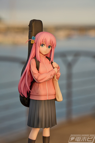 ［朗報］ぼっちちゃんのフィギュアのクォリティ高い