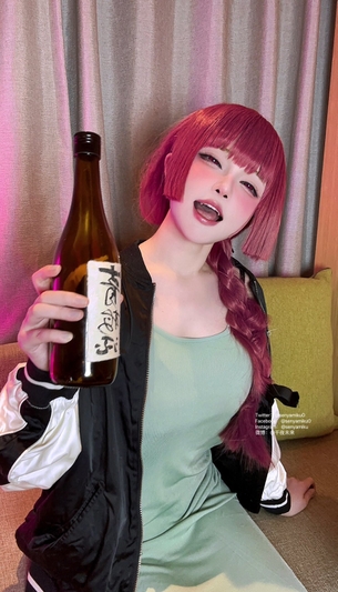 【画像】人気コスプレイヤーによるぼっちざろっくのきくり最新コスプレｗｗｗｗｗｗｗｗｗ