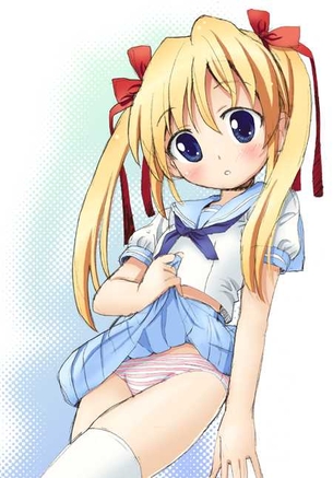 【たくし上げ】服をたくし上げて見せてくれる女の子の二次元エロ画像＆イラスト Part80