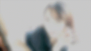 【AV画像GIF】弥生みづき アイドル顔の美少女が明るいうちからホテルセックス 24枚