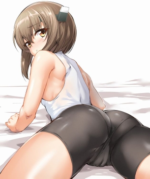【二次】お尻と太ももを撫で回したくなるスパッツ女子画像