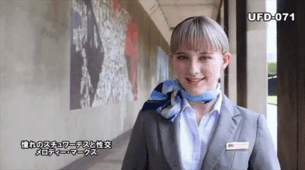 【AV画像GIF】スチュワーデスコスプレでホテルセックスする外国人美女メロディー・雛・マークス 21枚