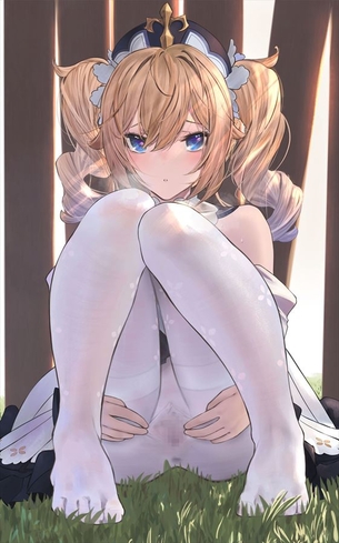 【履いてない】ノーパンでパンスト直穿きのエッチな女の子のエロ画像